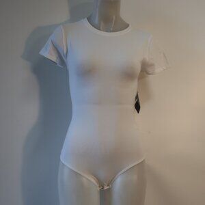 NWT Womens Yummie White Crew Neck Short Sleeve Bodysuit Sz L/XL